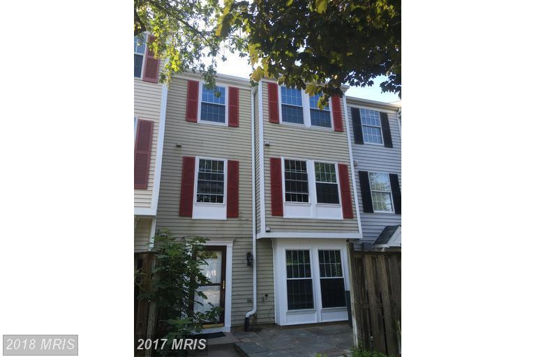 405 Palmtree Drive - Photo 1
