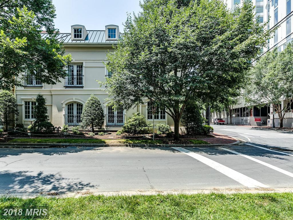 4600 Elm Street - Photo 1