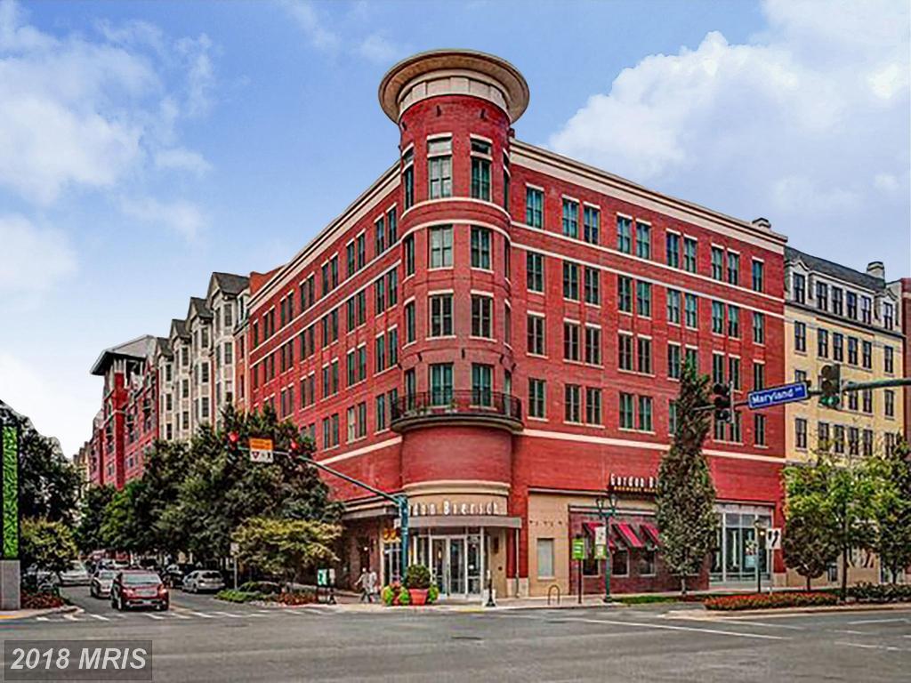 38 Maryland Avenue - Photo 1