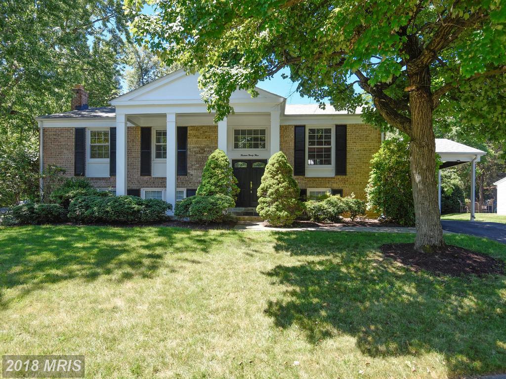 1493 Selworthy Road - Photo 1
