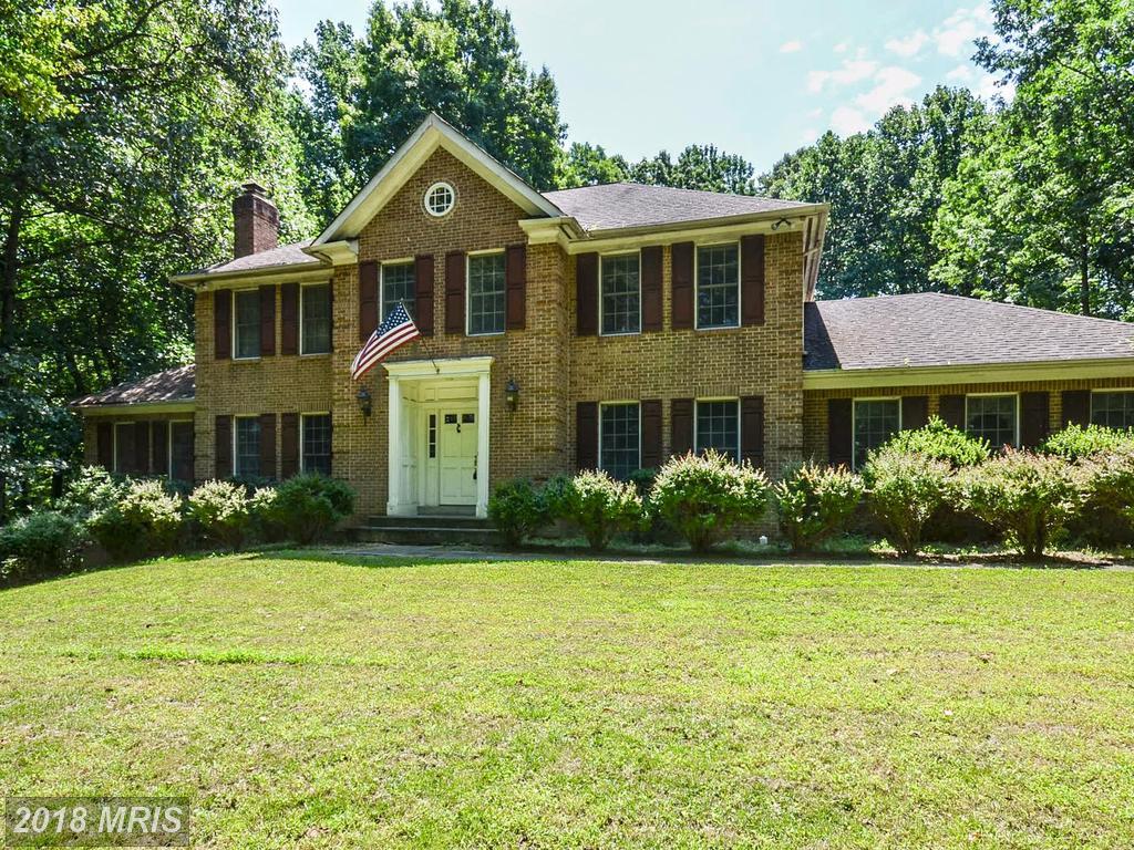 7912 Warfield Road - Photo 1