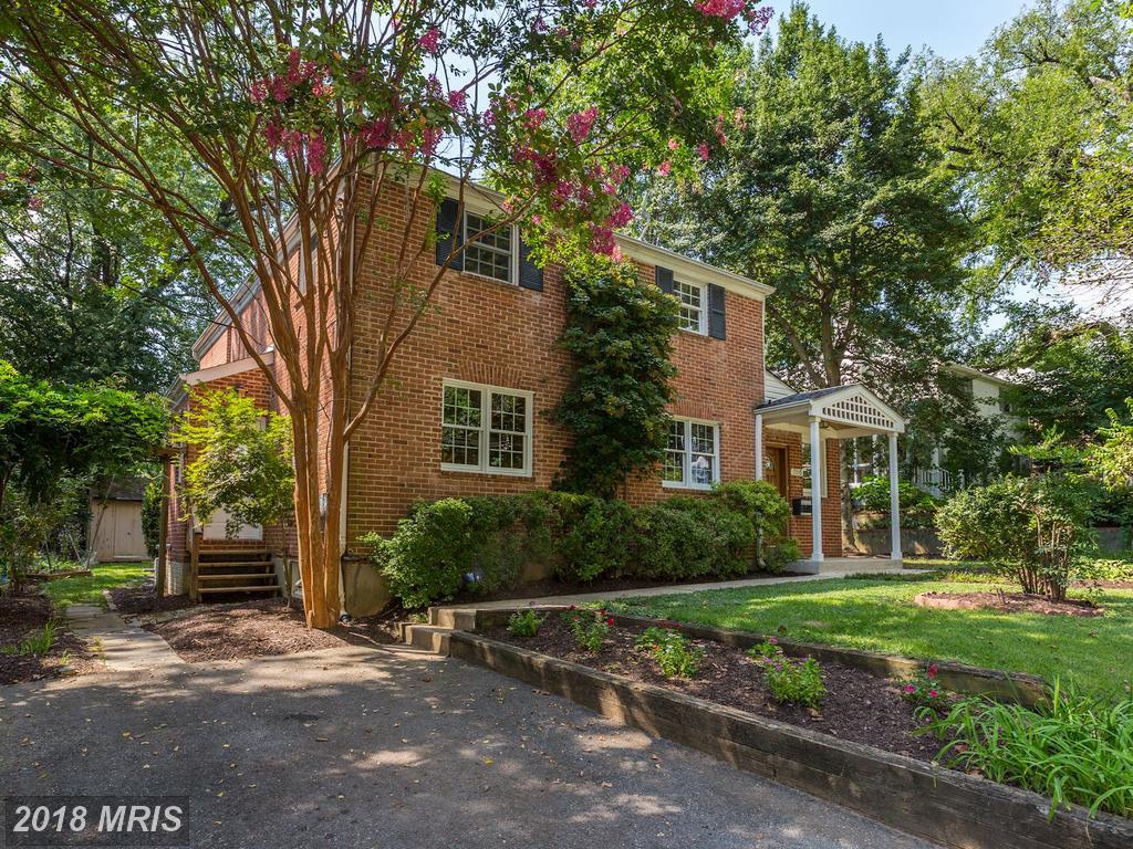 7910 Sleaford Place - Photo 1