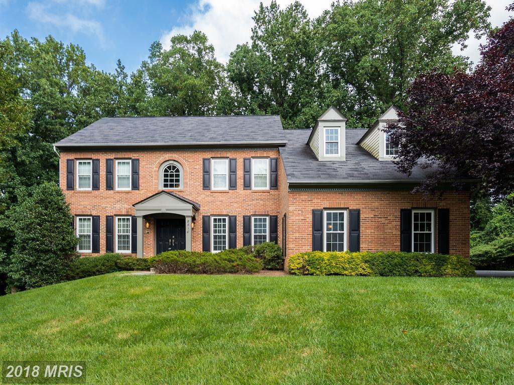 8810 Earl Court - Photo 1