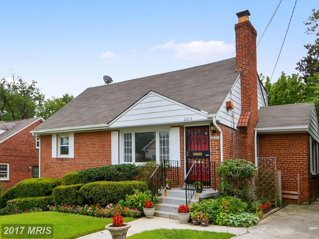 2013 Amherst Road - Photo 1