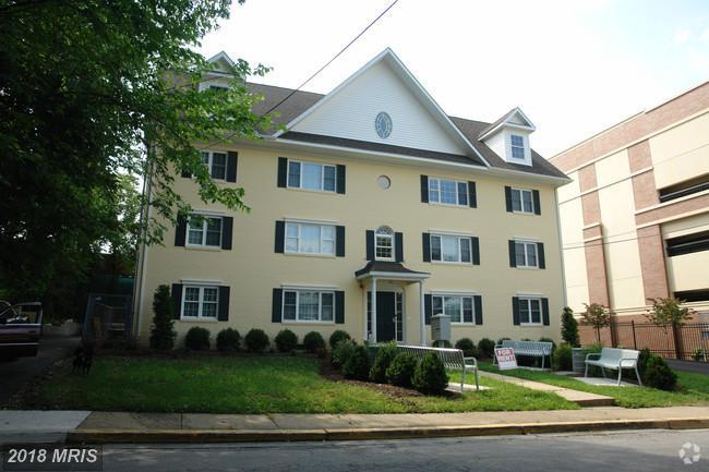 7302 Yale Avenue - Photo 1