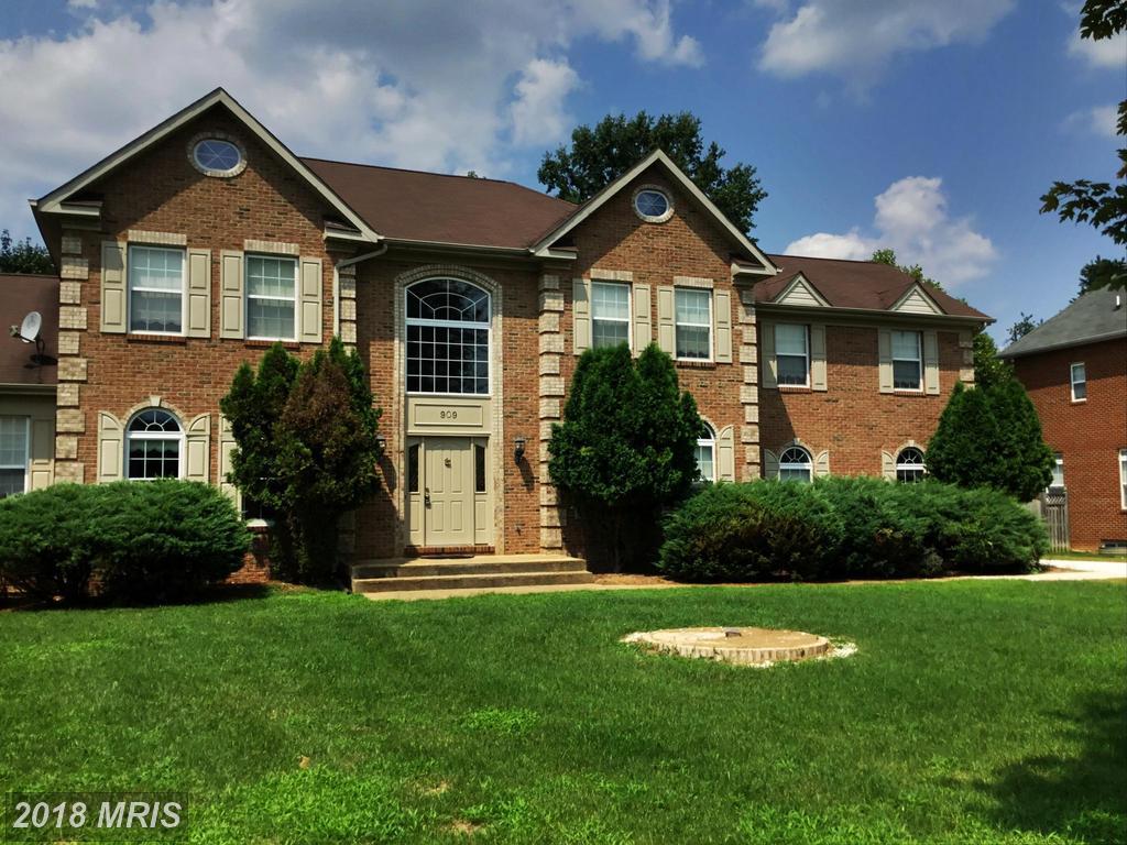 909 Raad Court - Photo 1