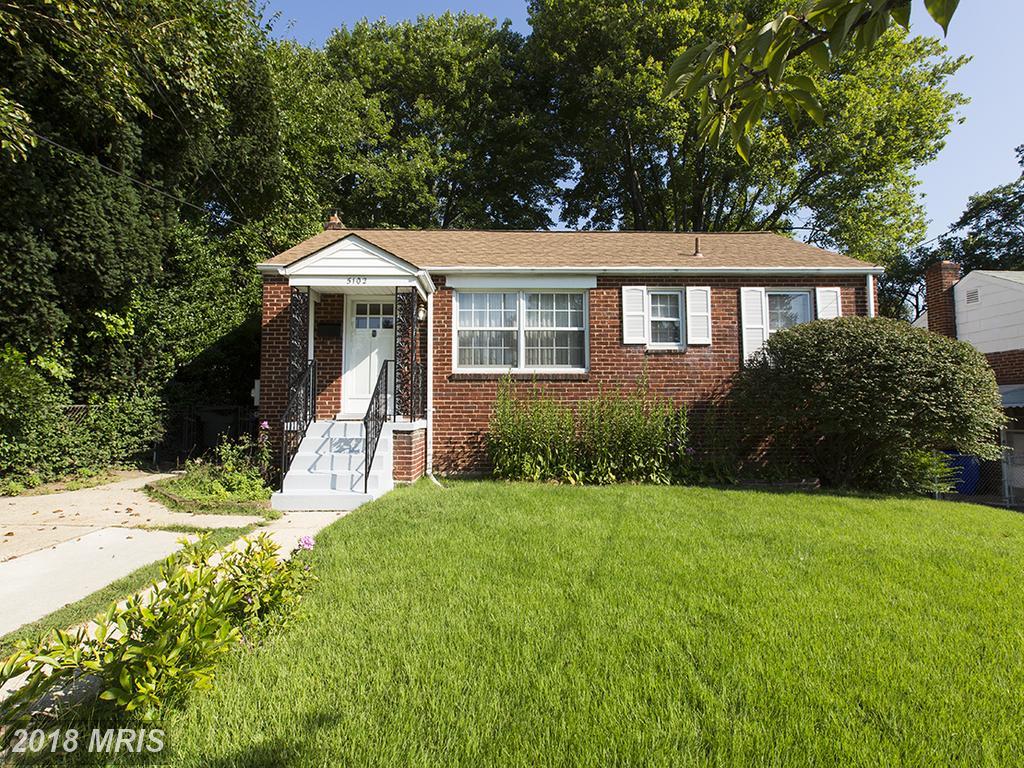 5102 Mineola Road - Photo 1