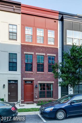 5709 45TH Avenue - Photo 1