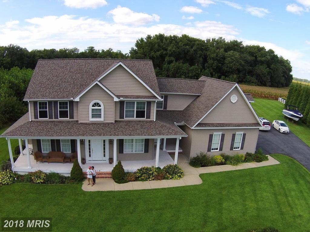 215 Amanda Lane - Photo 1