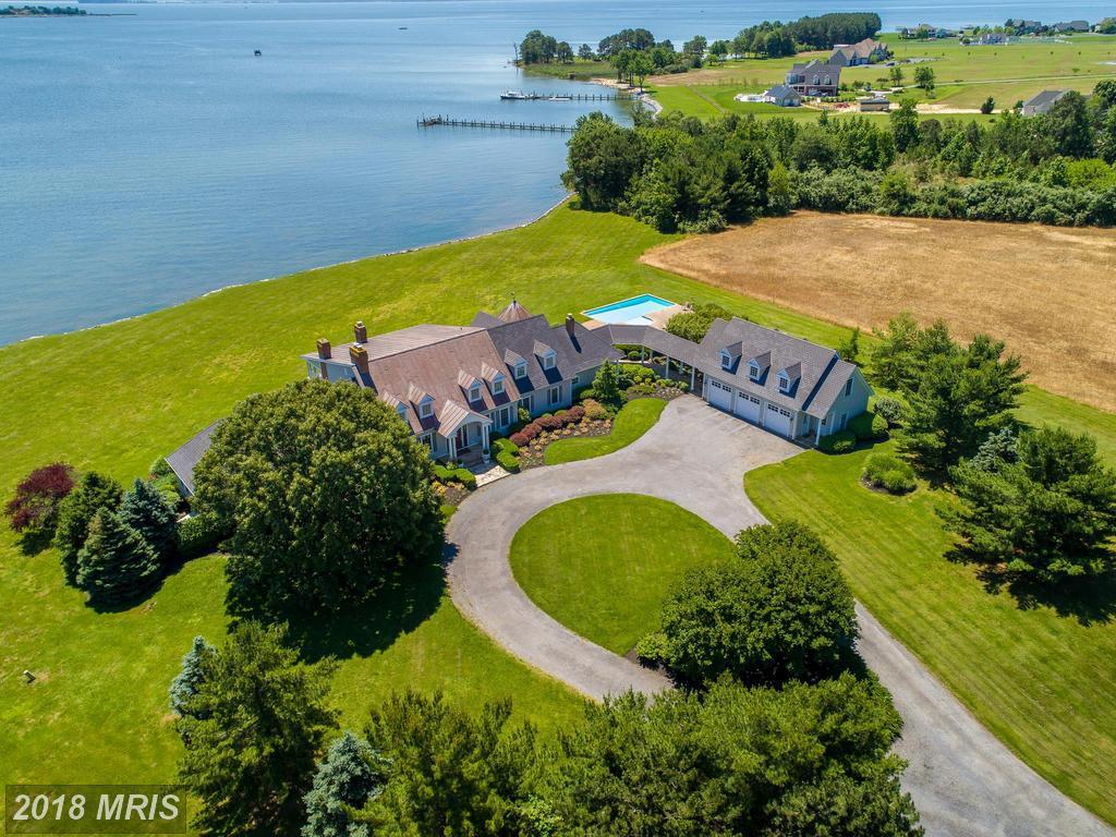 205 Fantasy Lane - Photo 1