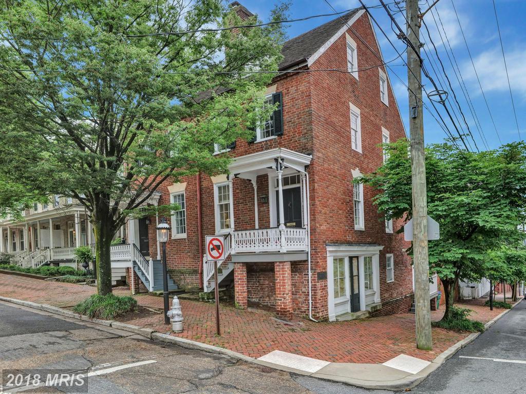 2501 Grace - Photo 1