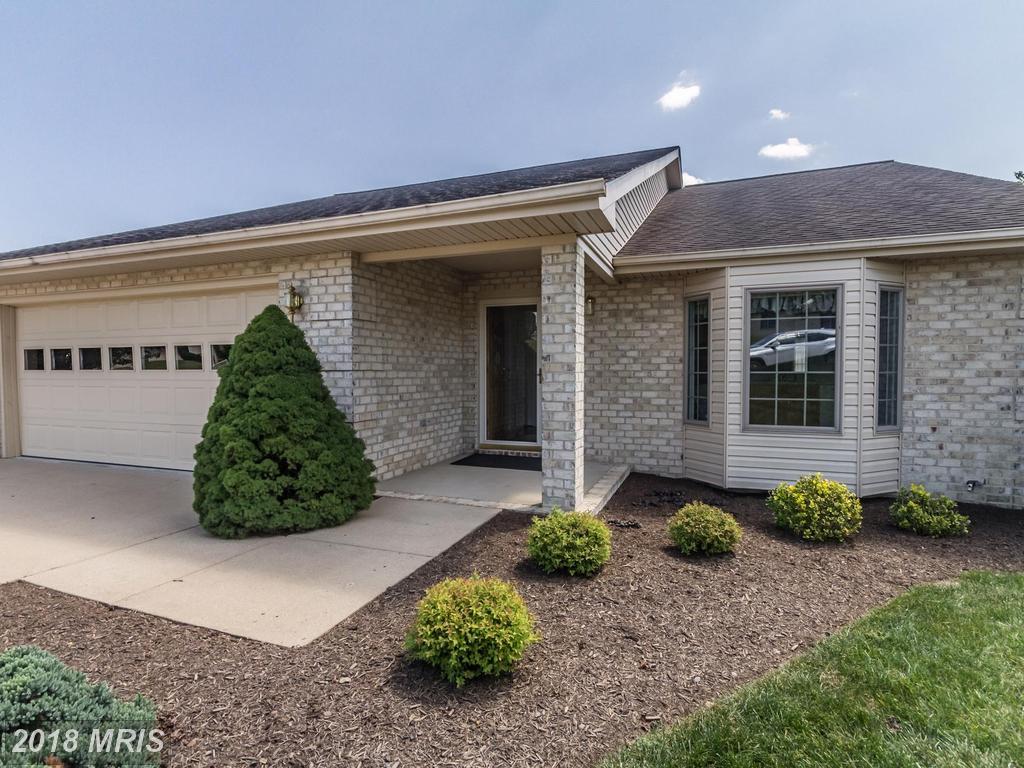 51 Maynard Lane - Photo 1