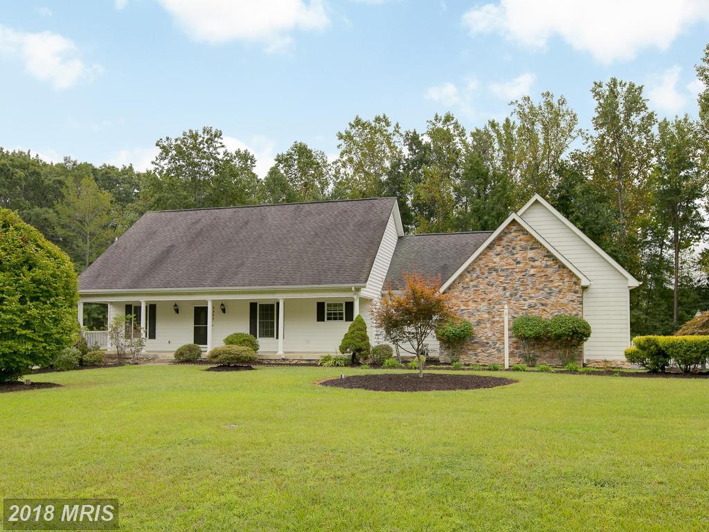 8811 Commons Circle - Photo 1