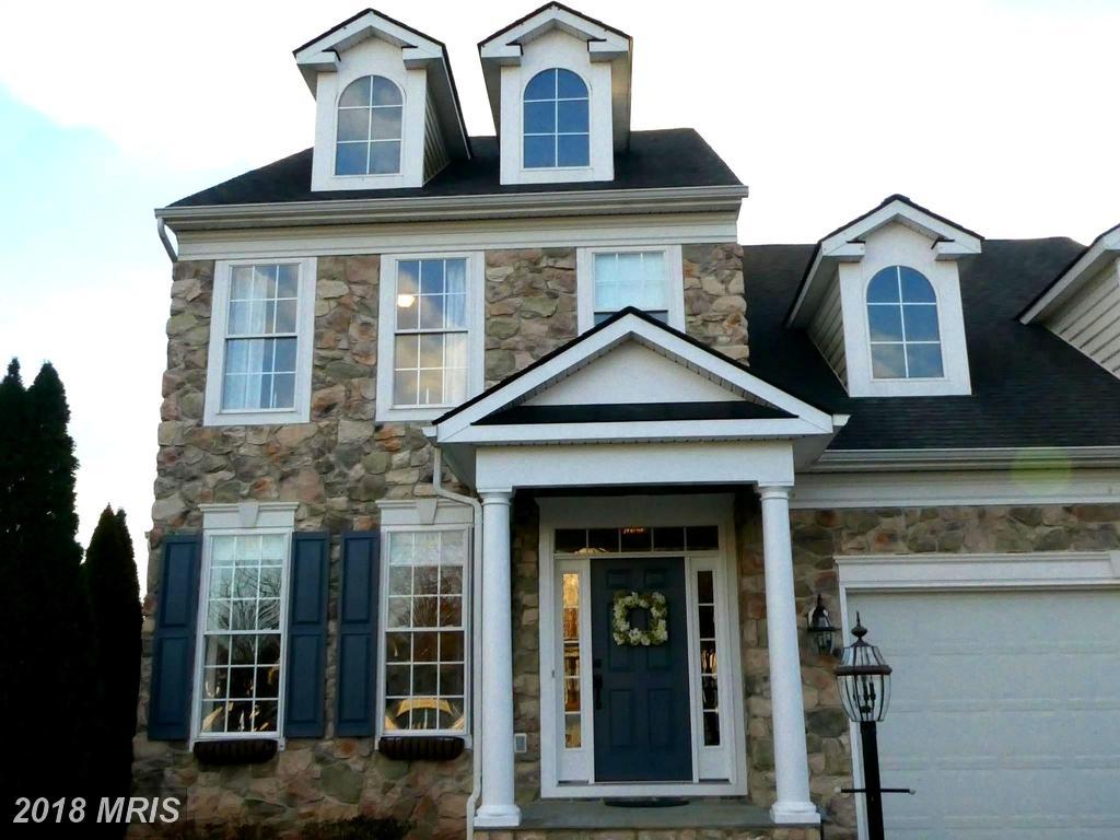 10 Crawford Lane - Photo 1