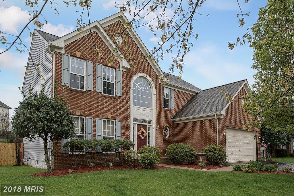 10 Cobham Court - Photo 1