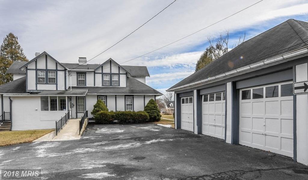 1459 Potomac Avenue - Photo 1