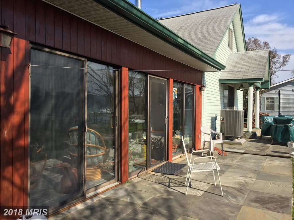 461 Harbor View Circle - Photo 1