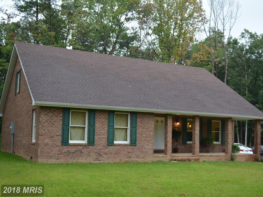 215 Thomas Drive - Photo 1