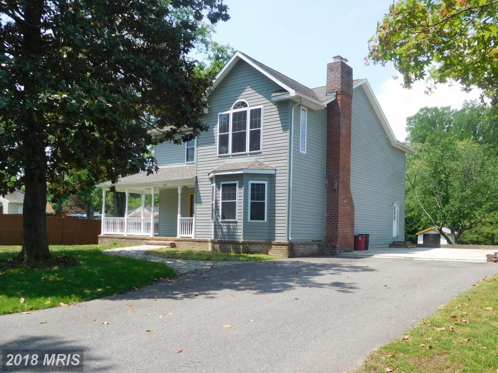 810 Maple Road - Photo 1