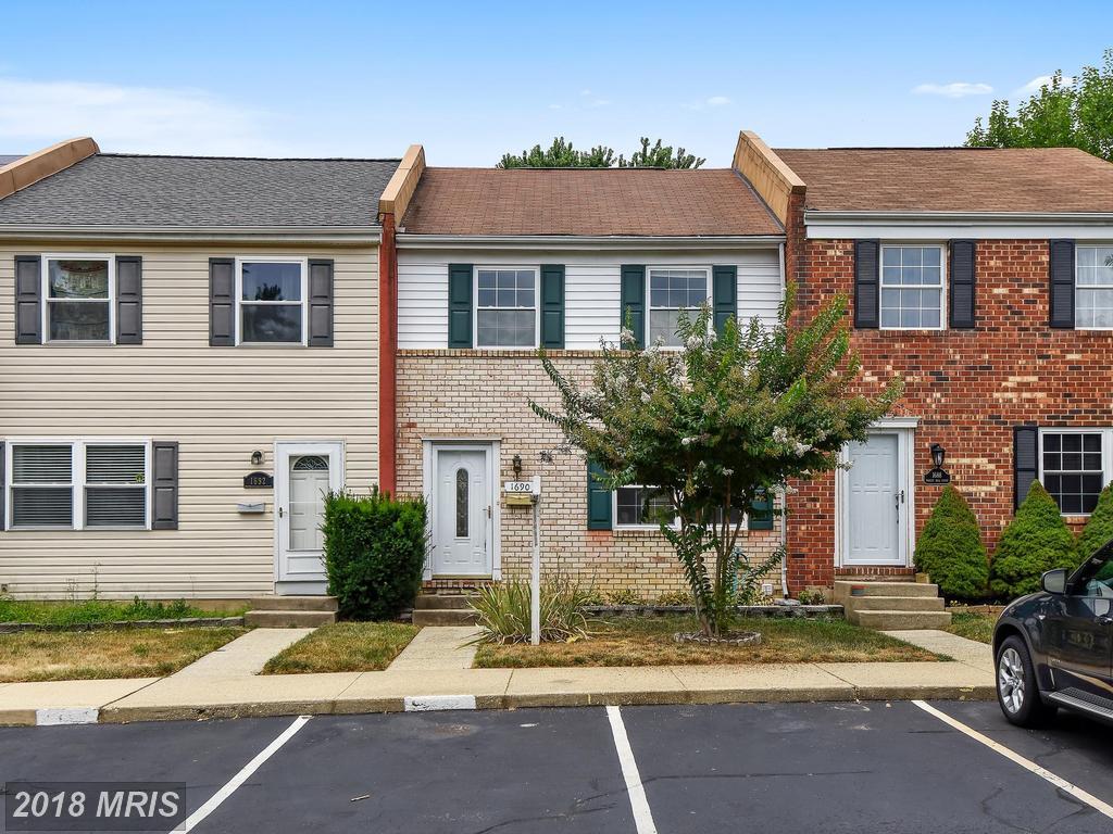 1690 Forest Hill Court - Photo 1
