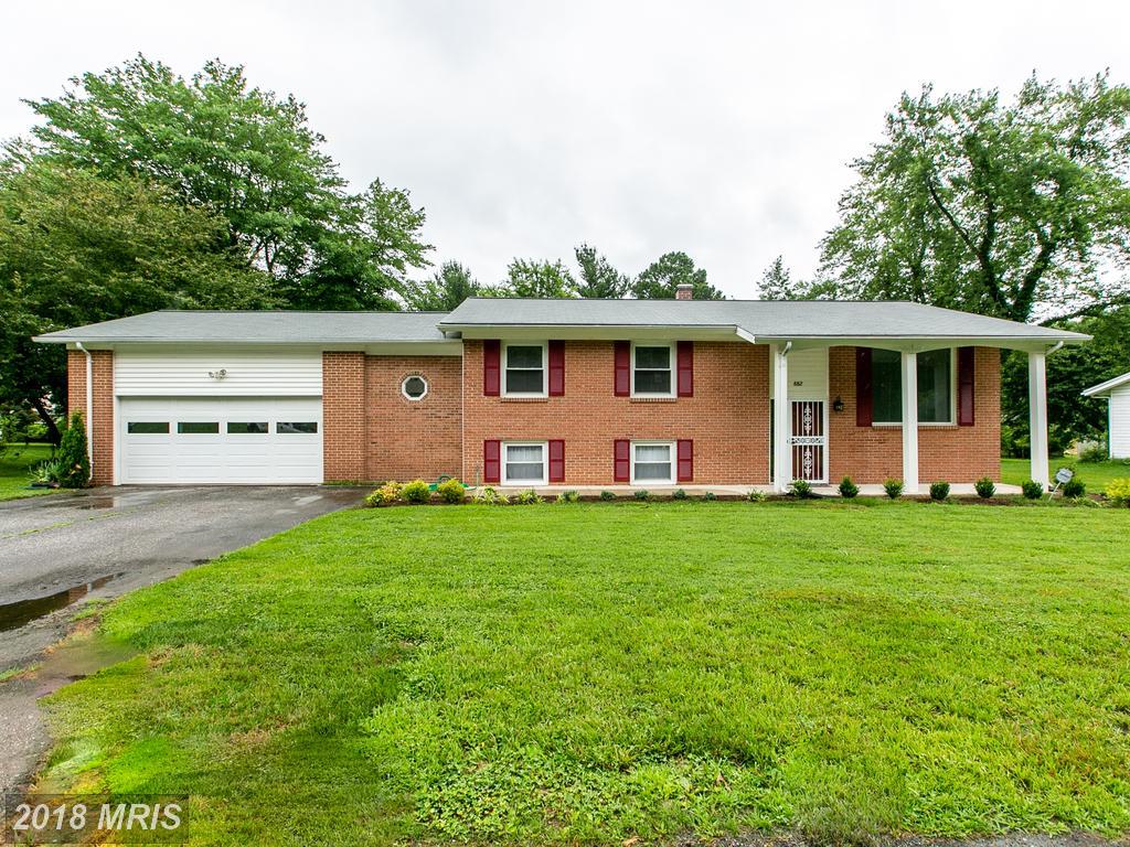 882 Marengo Street - Photo 1