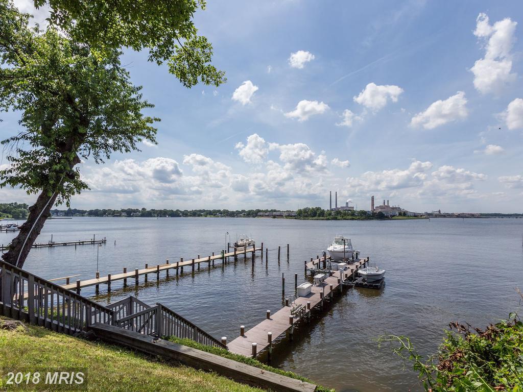 252 Harlem Road - Photo 1
