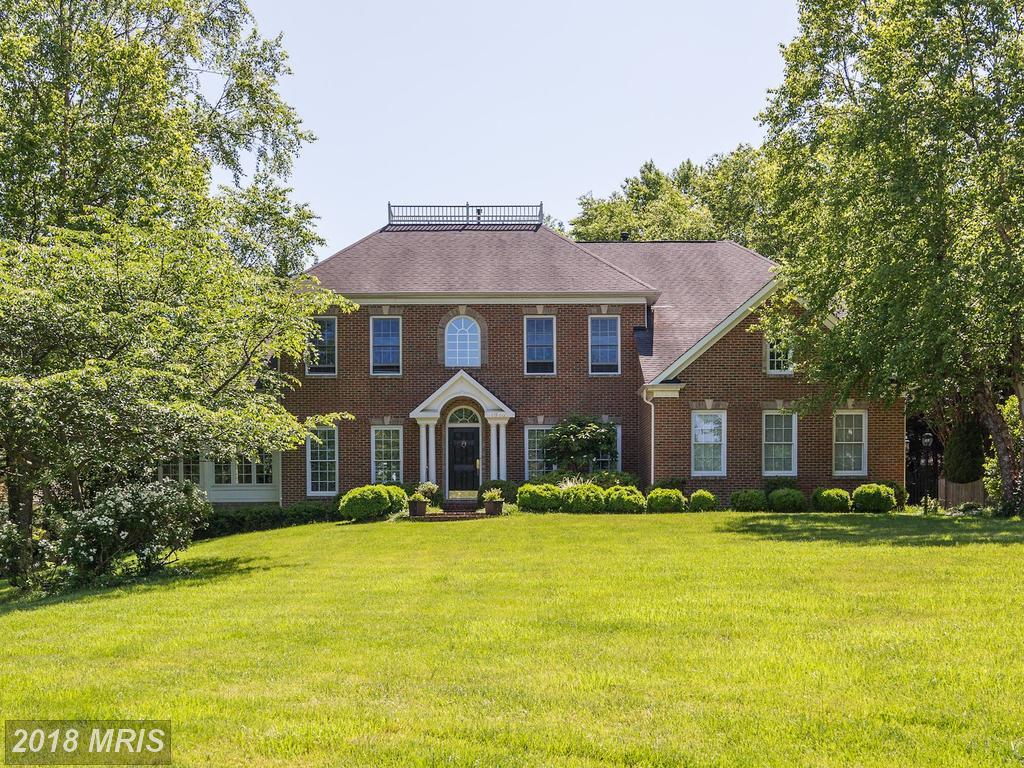 1916 Aquinas Drive - Photo 1