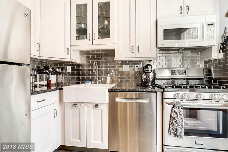 1400 Barton Street - Photo 1