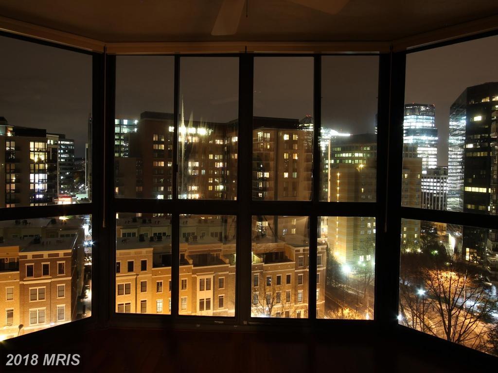 1600 Oak Street - Photo 1
