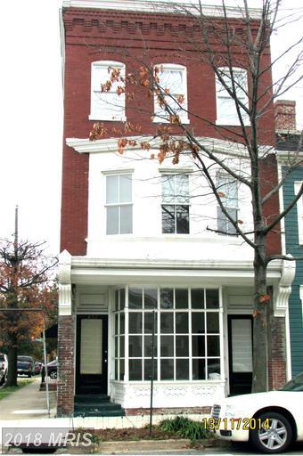 718 Oronoco Street - Photo 1