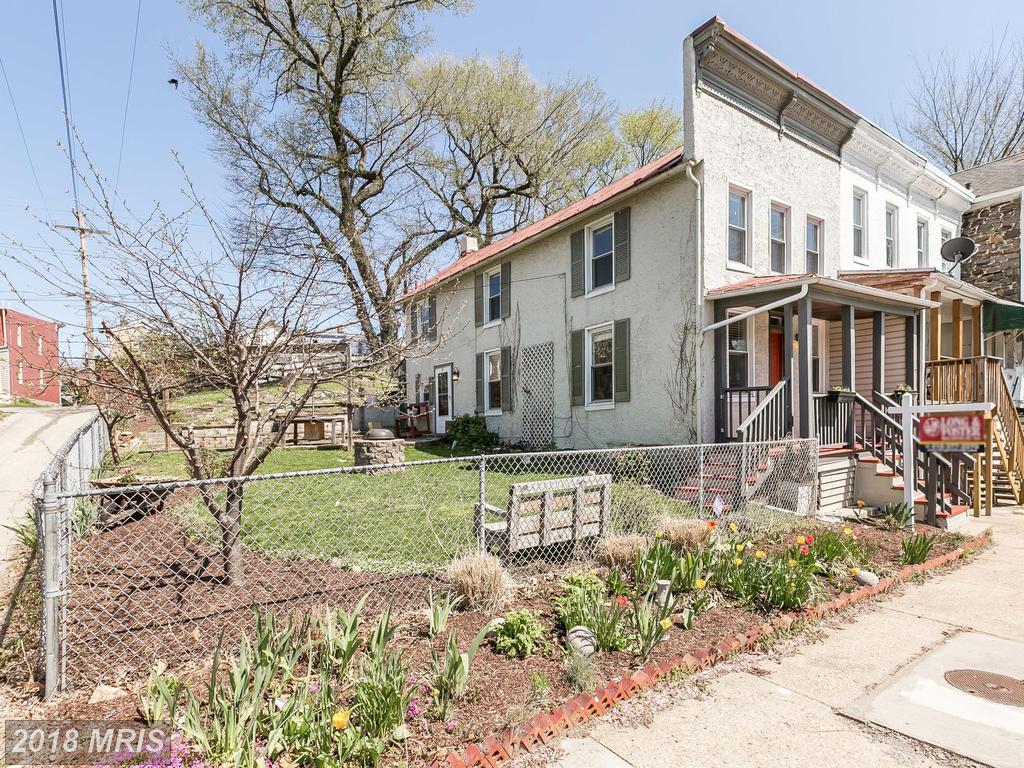 3363 Falls Road - Photo 1