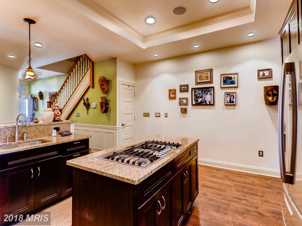 2246 Linden Avenue - Photo 1