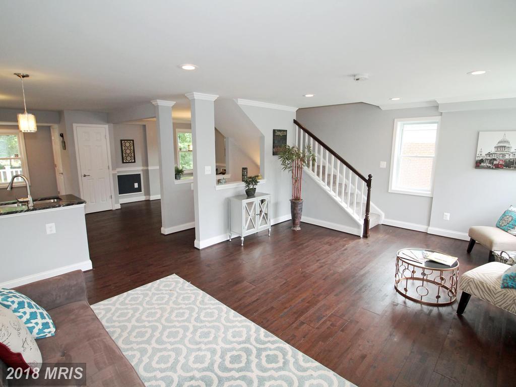 5416 Daywalt Avenue - Photo 1