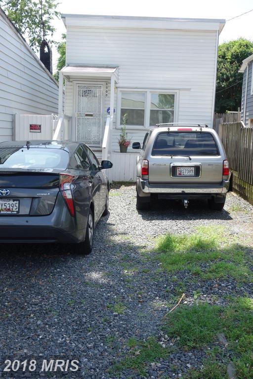 1509 Locust Street - Photo 1