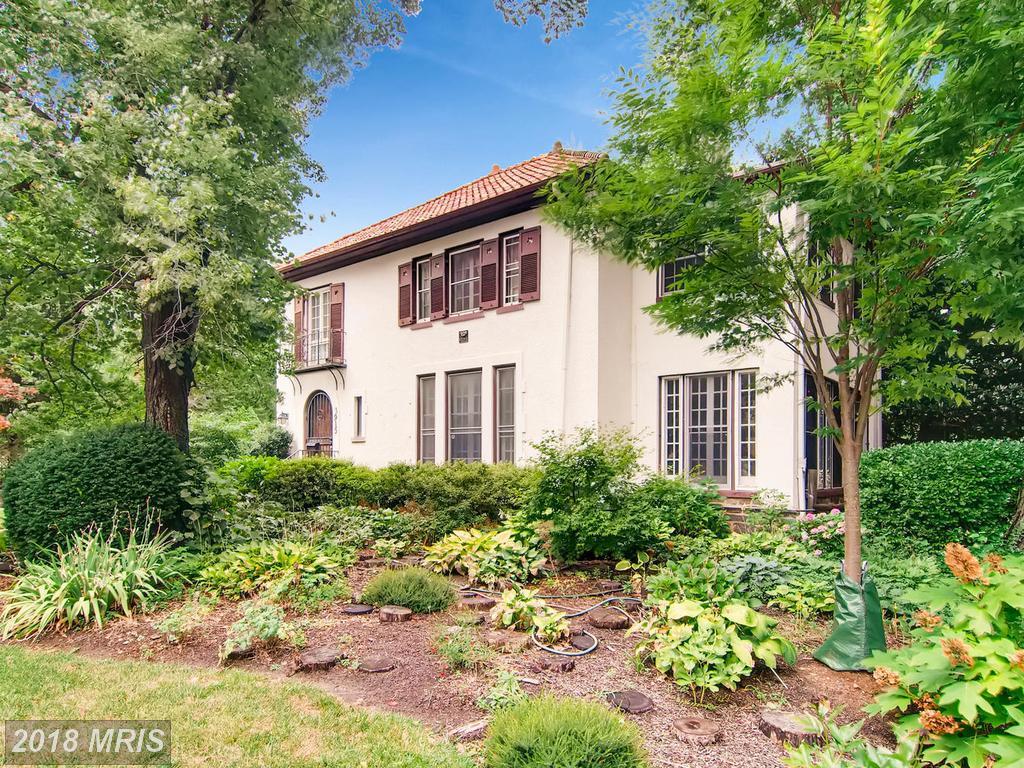 3915 Charles Street - Photo 1