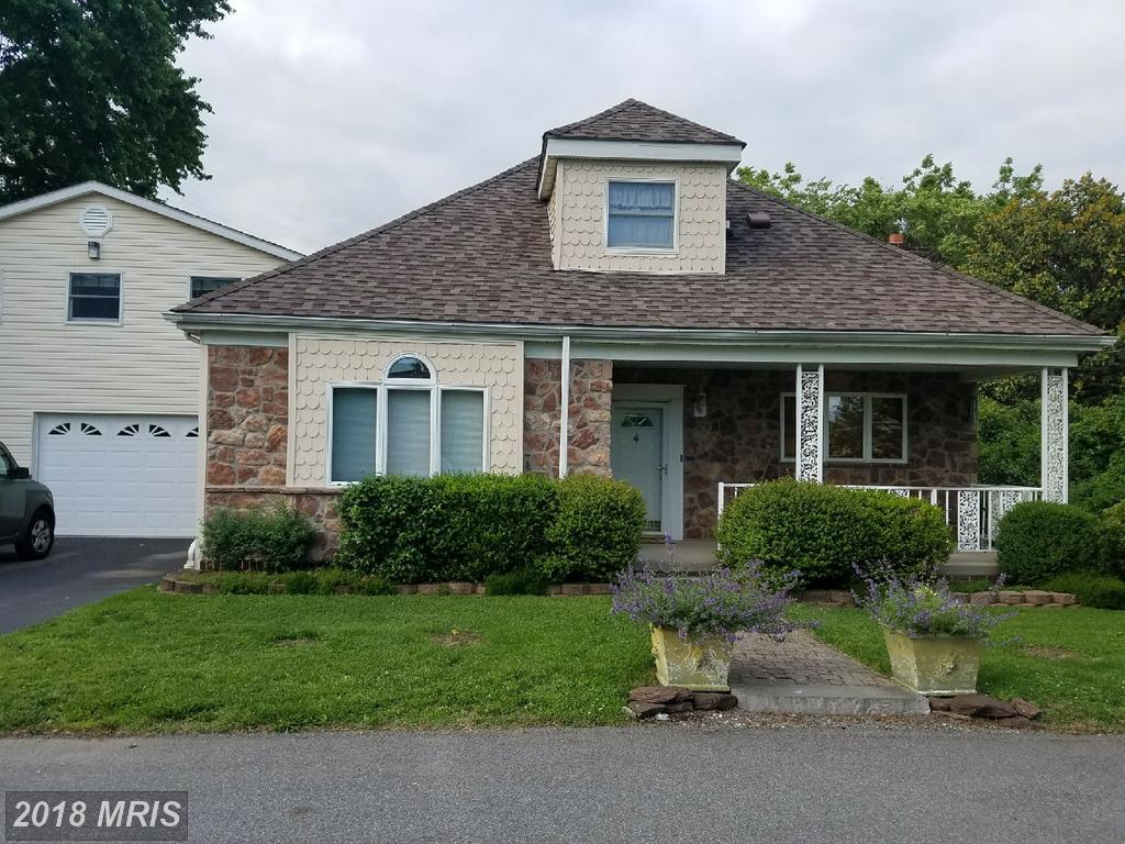 341 Potomac Avenue - Photo 1