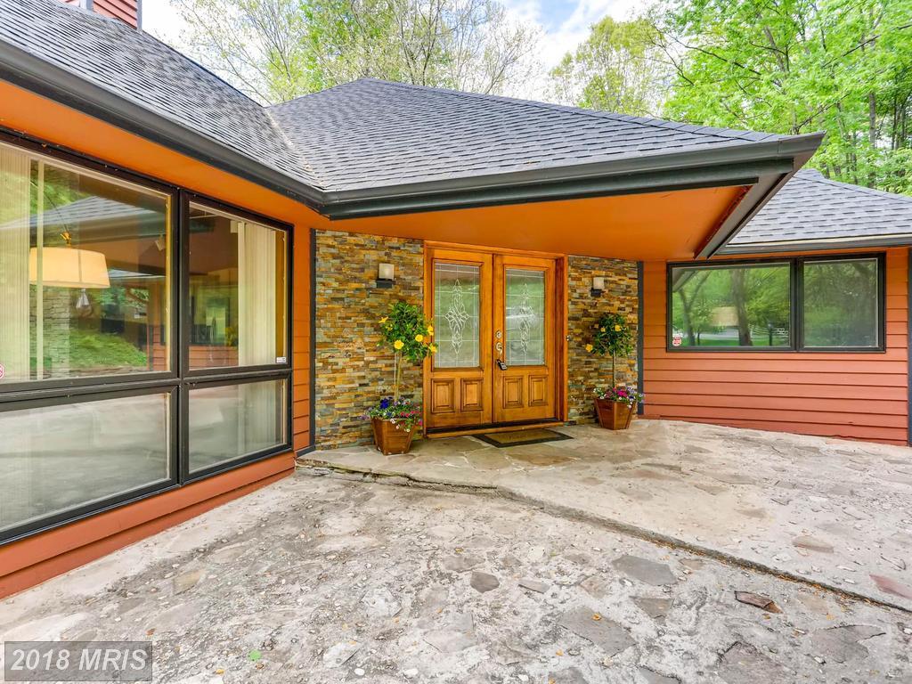 2 Broadridge Lane - Photo 1