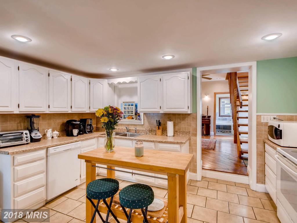 413 Dyer Avenue - Photo 1