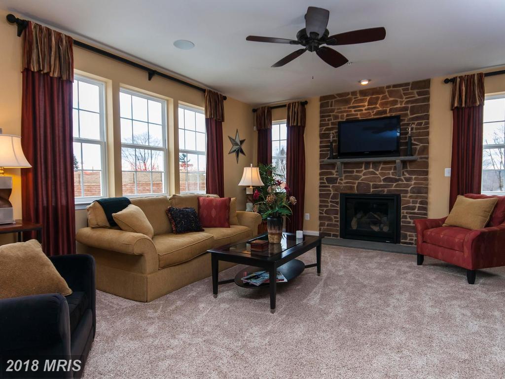 Oakdale Avenue - Photo 1