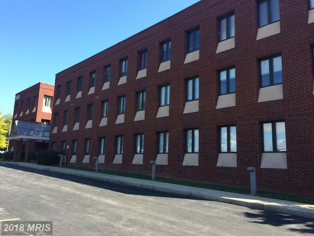 300 Foxcroft Avenue - Photo 1