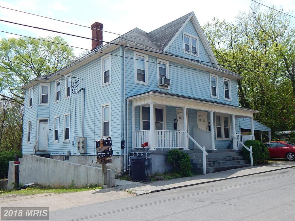 303 Maple Avenue - Photo 1