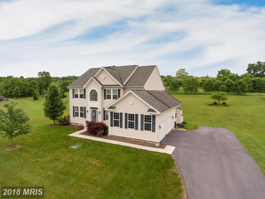 74 Hewitt Drive - Photo 1