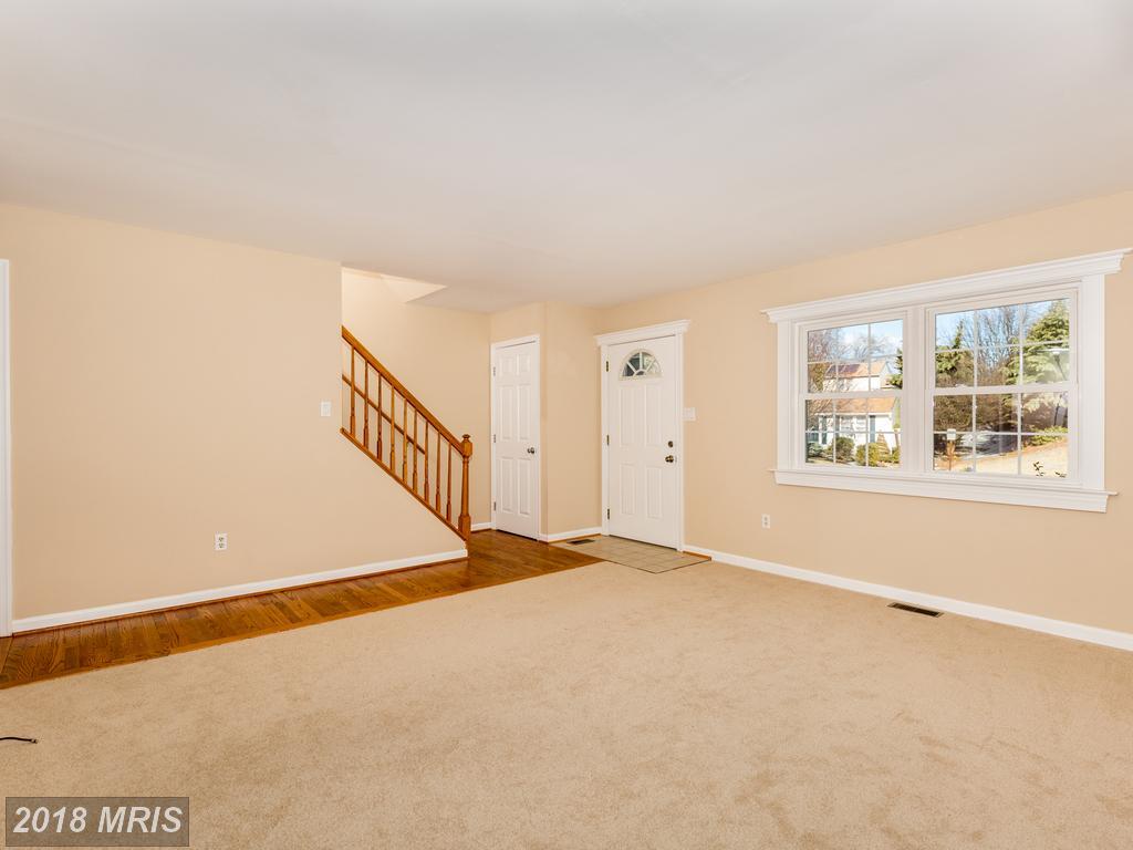 83 Washington Lane - Photo 1