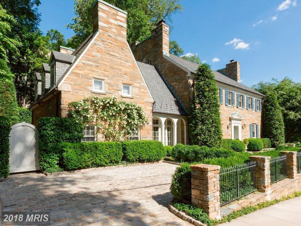 2615 30TH Street - Photo 1