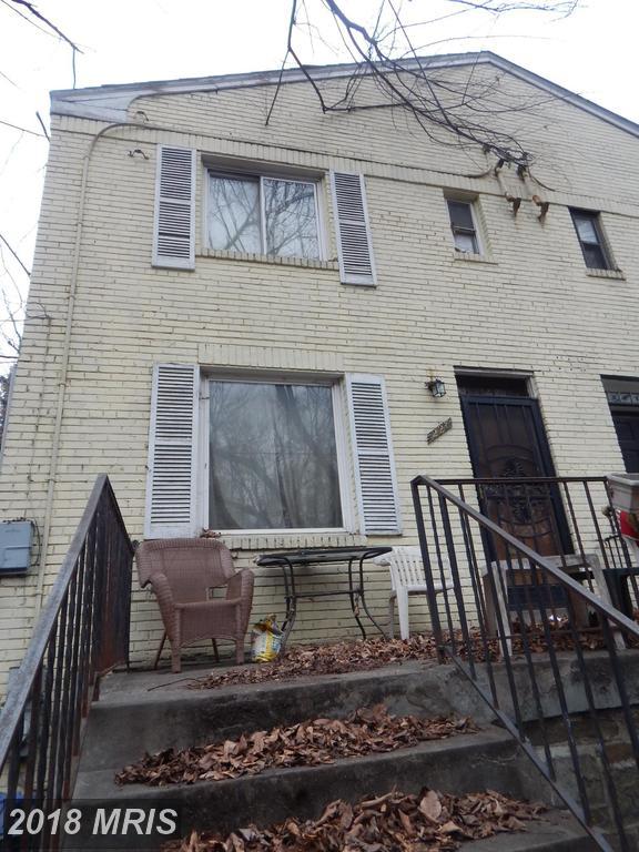 228 Malcolm X Avenue - Photo 1
