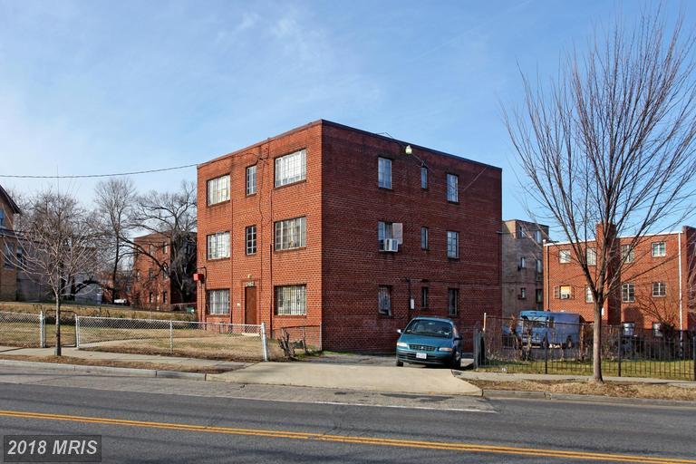 2482 Alabama Avenue - Photo 1