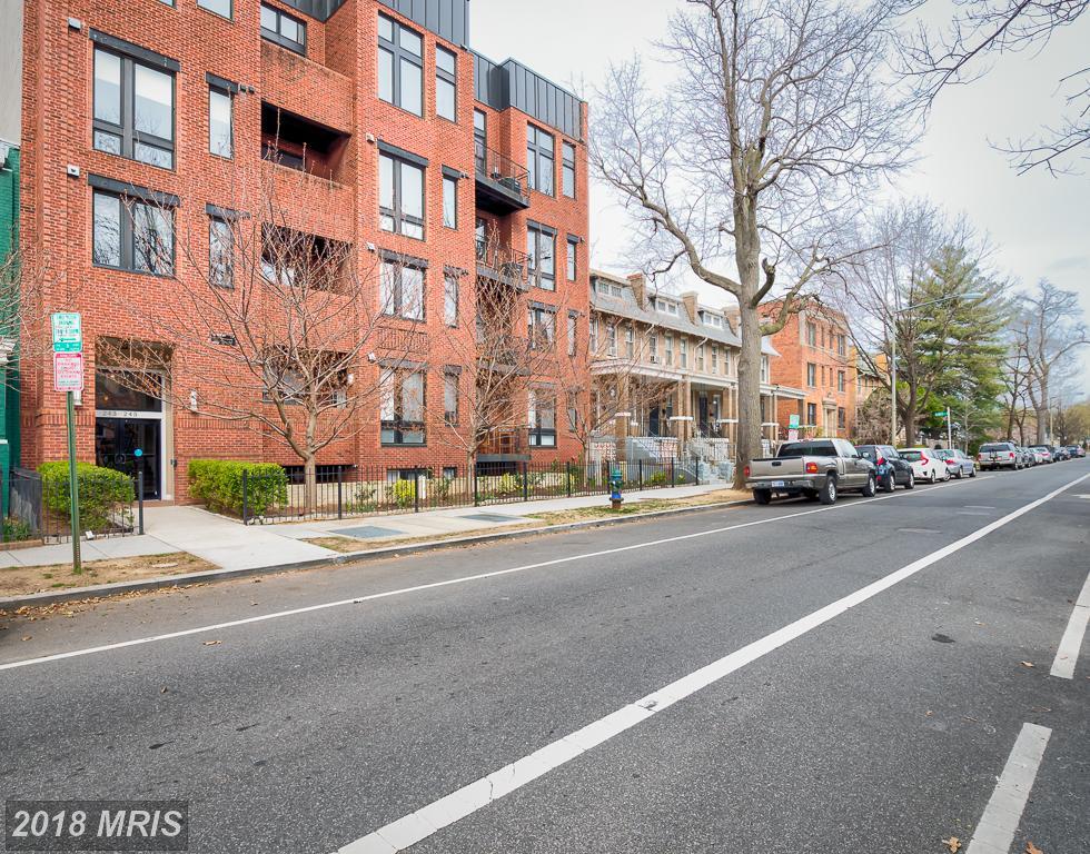 245 15TH Street - Photo 1