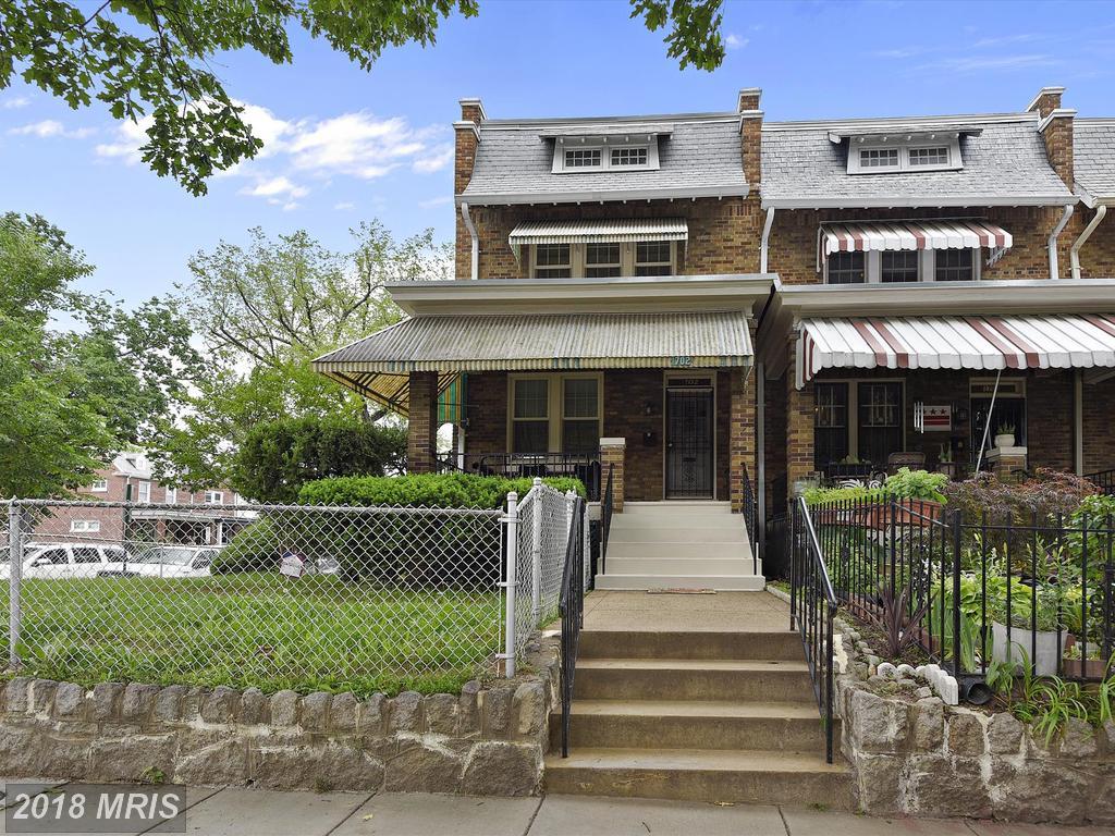 1702 C Street - Photo 1