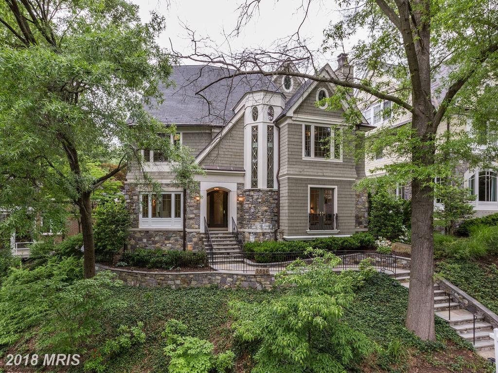 2806 University Terrace - Photo 1