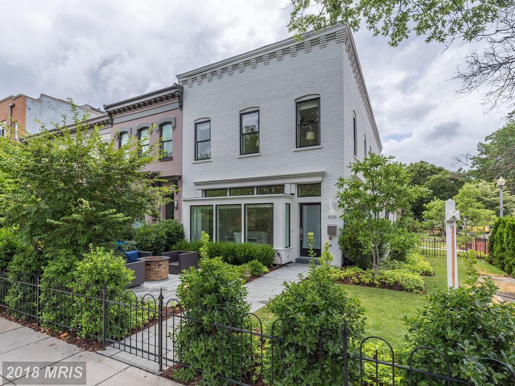 1838 11TH Street - Photo 1